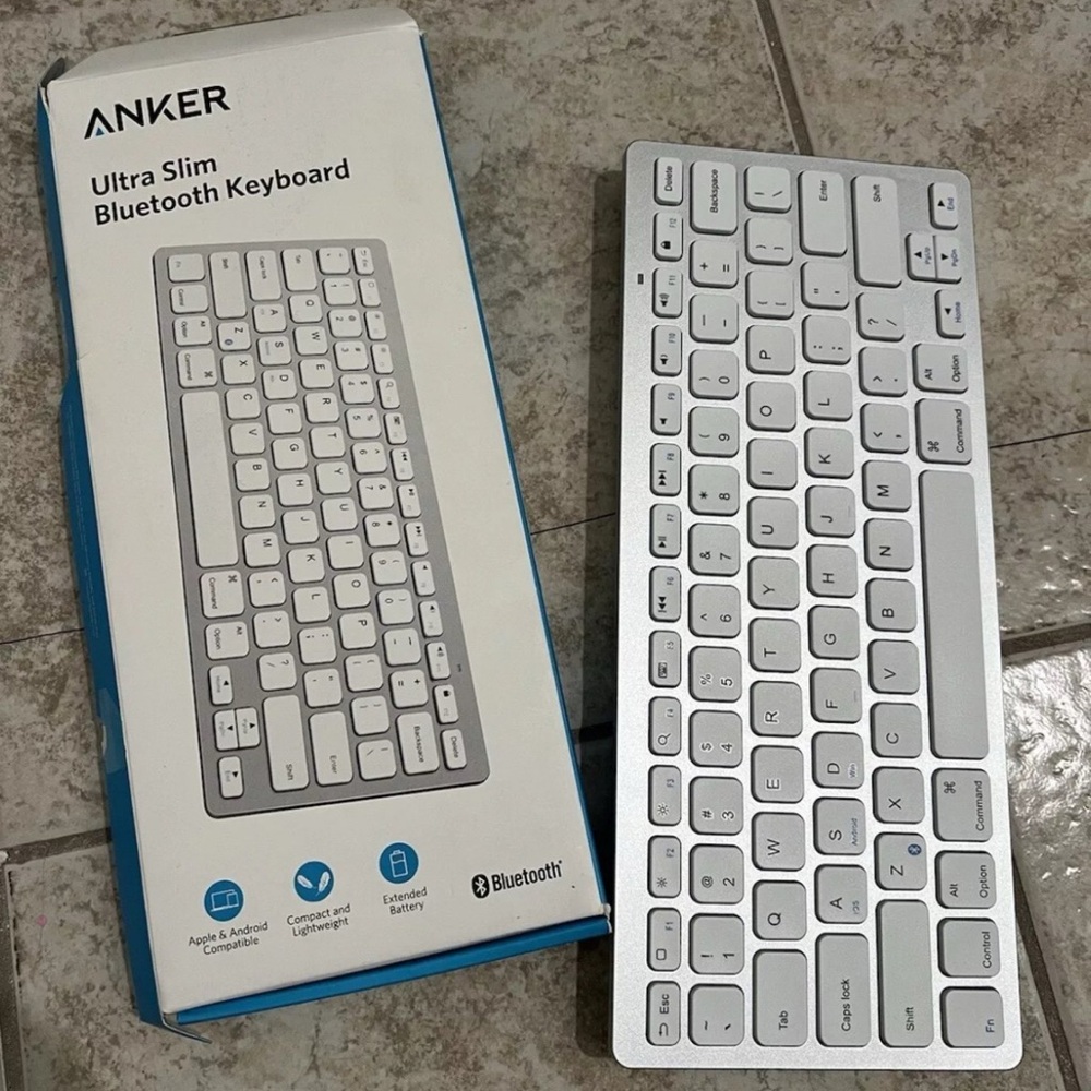 Anker Ultra Slim Bluetooth White Keyboard Lightweight Apple & Android Compatible
